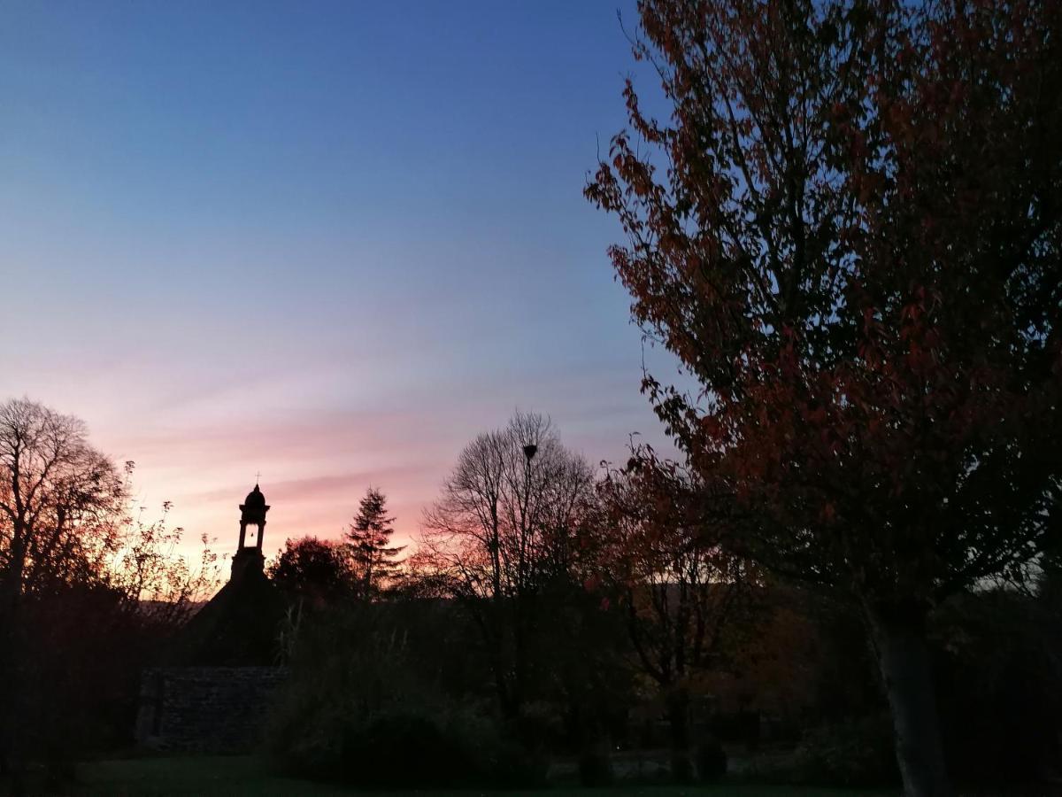 Gite Atypique Dans Une Chapelle Briec 外观 照片