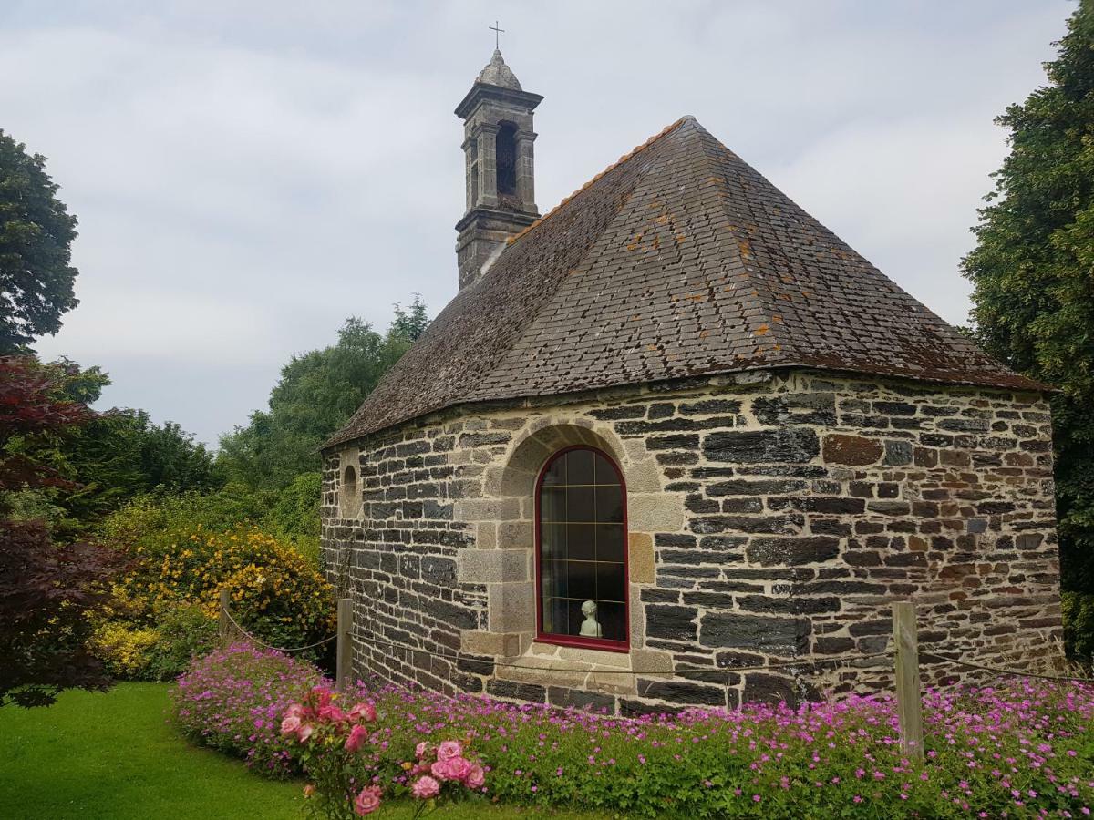 Gite Atypique Dans Une Chapelle Briec 外观 照片